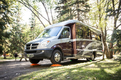 10 MORE Great US RV Dealerships That Carry the Orange - Lynx Levelers!